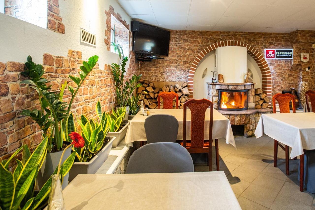 Hotel Margo Cedynia Ngoại thất bức ảnh